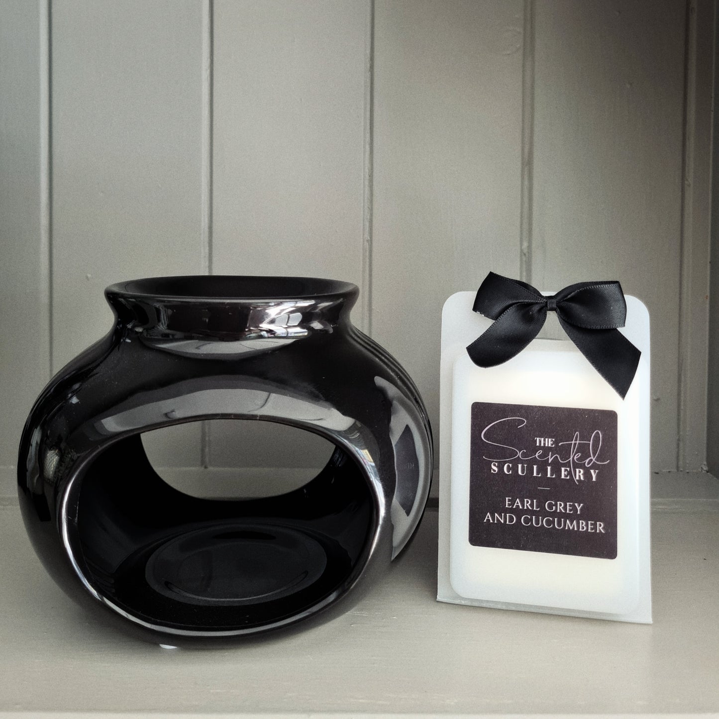 Black Sophia Wax Burner