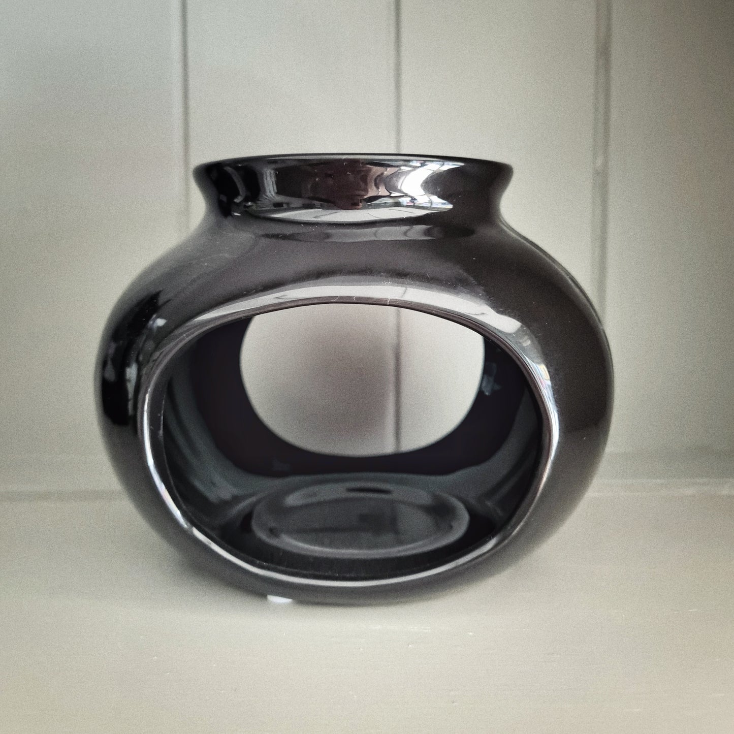 Black Sophia Wax Burner